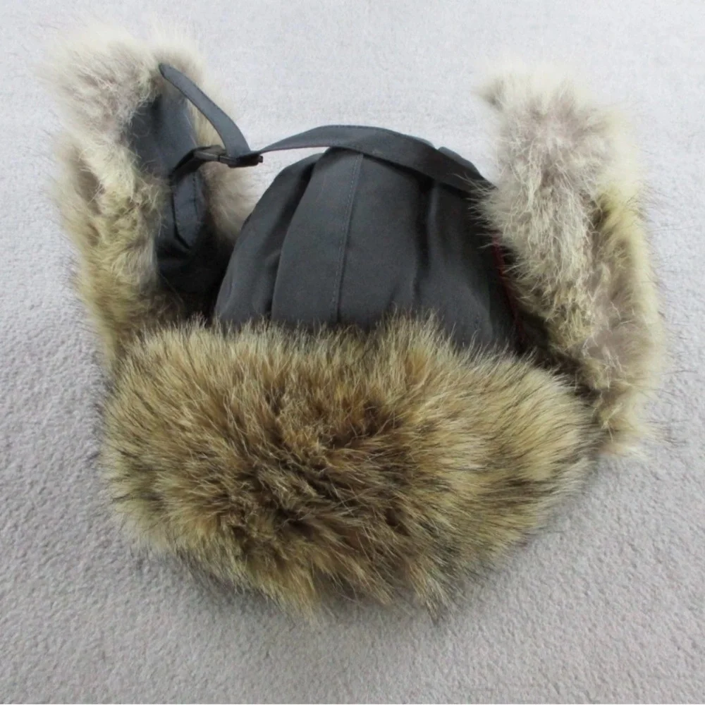 Canada Goose Aviator Hat Cap Graphite Gray Real Coyote Fur Trapper Ear Flaps NEW - Picture 3 of 8